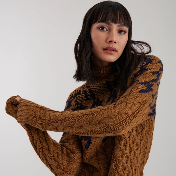 cleo Tops - cleo Brown Cable Knit Turtleneck Sweater with Black Houndstooth Yoke